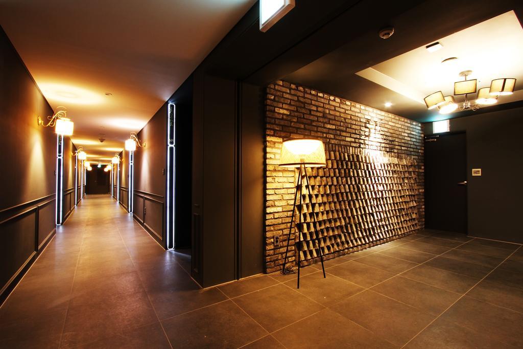 SR Design Hotel Yongin Eksteriør billede